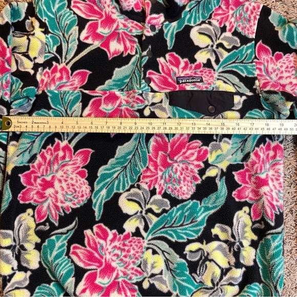 Patagonia Synchilla Manoa Floral Hawaiian T-Snap Fleece Pullover Size Medium - Picture 7 of 9